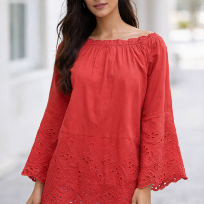 Chandail en coton avec broderie