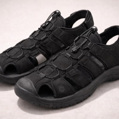 Sandales d’homme sport noires fermées. Taille: 41, 43, 44